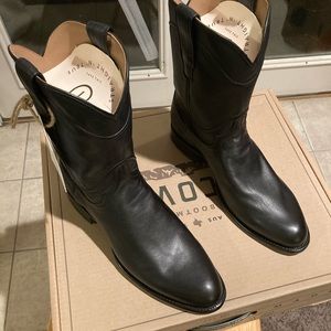 Tecovas The Earl Midnight Calf Boot